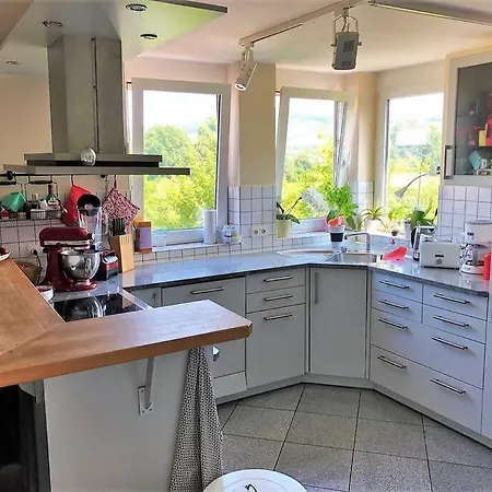 Tolle Grosse Mit Kamin Und Terrasse