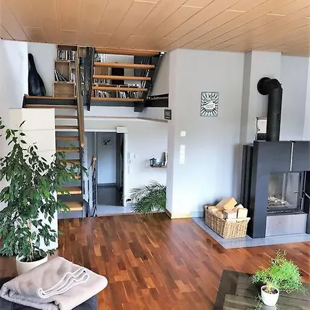 Tolle Grosse Mit Kamin Und Terrasse 아파트 바인슈타트
